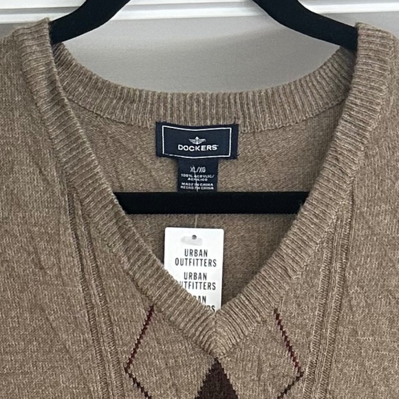 NWT Men's DOCKERS Brown Argyle Sweater Vest - Size Men's XL - Picture 2 of 10